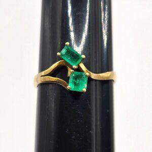 18K Yellow Gold Double Emerald Bypass Style Setting Ring - 2.3g